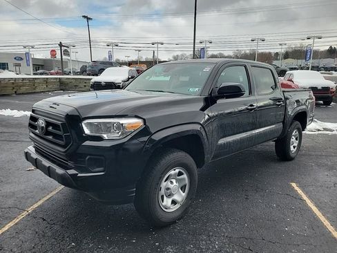 Used 2023 Toyota Tacoma SR image 1