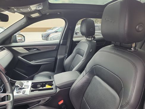 Used 2023 Jaguar F-PACE S AWD/4WD image 23