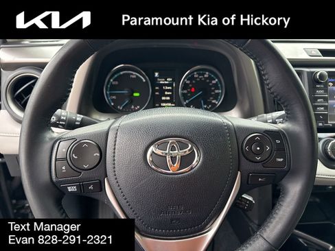 Used 2017 Toyota RAV4 Limited image 29