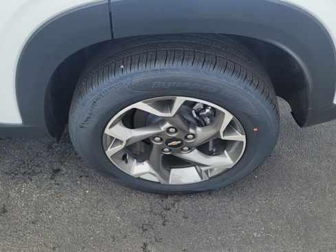 New 2026 Chevrolet Trax LT w/ Driver Confidence Package image 8