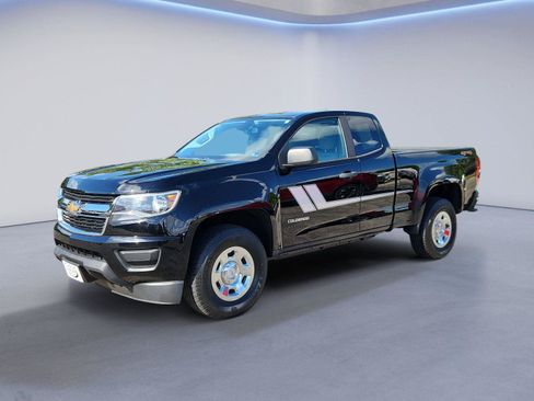 Used 2018 Chevrolet Colorado W/T w/ WT Convenience Package AWD/4WD image 7