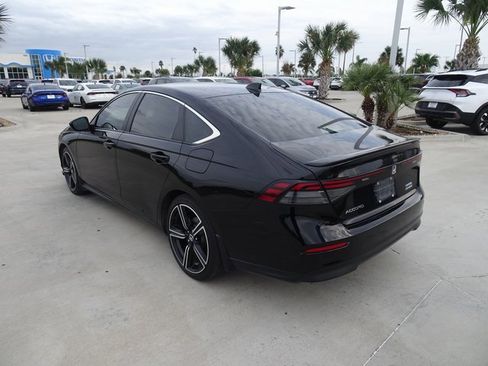 Certified 2025 Honda Accord Sport image 6