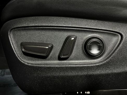 Certified 2021 Toyota Highlander XLE image 14