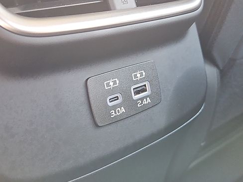 Certified 2025 Subaru Legacy Premium image 10