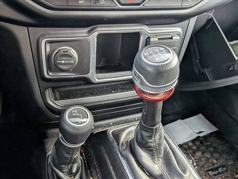 Used 2022 Jeep Gladiator Sport AWD/4WD image 11