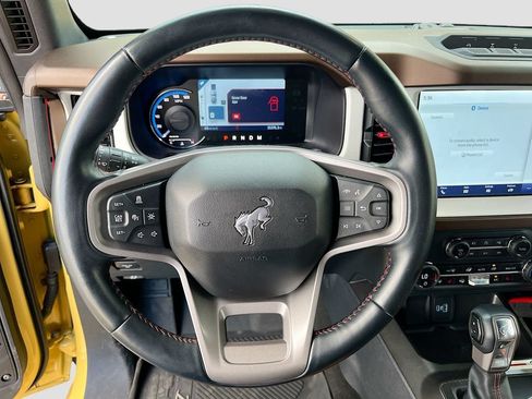 Used 2023 Ford Bronco Heritage Edition AWD/4WD image 11