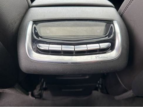 Certified 2023 Cadillac XT6 Premium Luxury FWD image 27