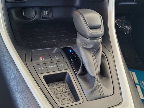 Used 2024 Toyota RAV4 LE FWD image 19