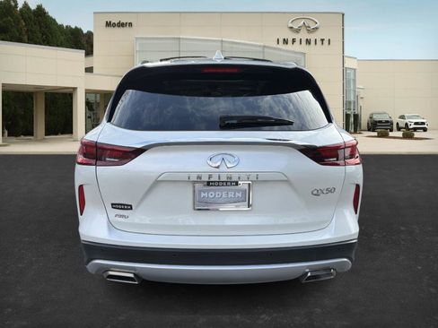 Certified 2022 INFINITI QX50 Essential image 24