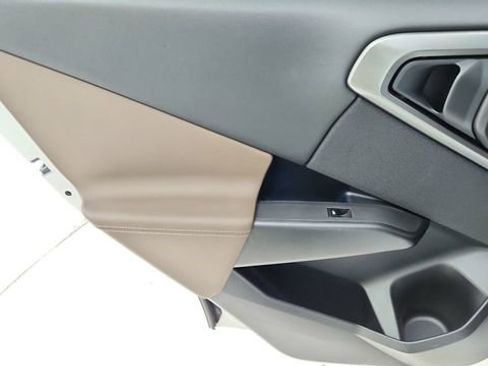 Used 2025 BMW X3 xDrive30i w/ Premium Package image 31