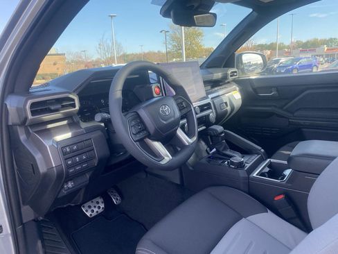 New 2025 Toyota Tacoma TRD Sport image 11