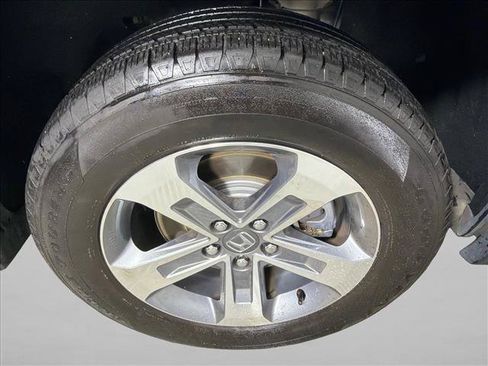Used 2024 Honda Pilot EX-L image 17