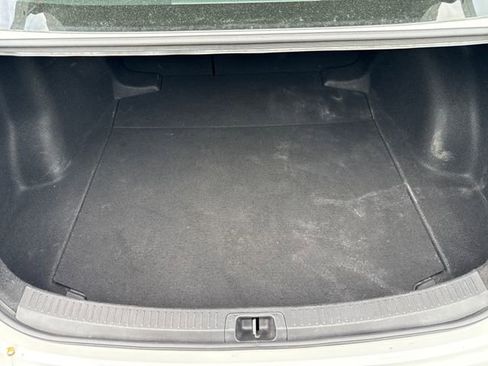 Used 2024 Toyota Corolla LE FWD image 22