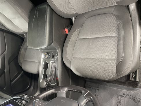 Used 2022 Chevrolet Traverse LT AWD/4WD image 16