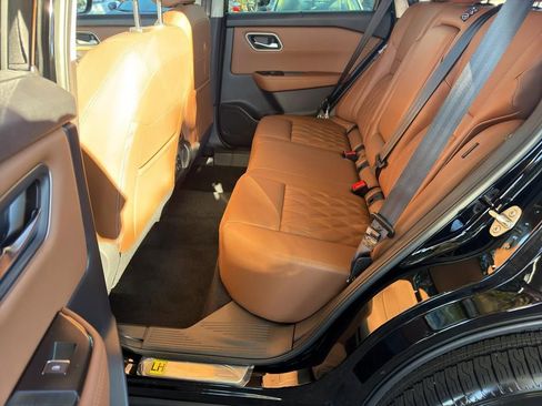 New 2026 Nissan Rogue Platinum image 31