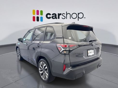 Used 2025 Subaru Forester Touring AWD/4WD image 3