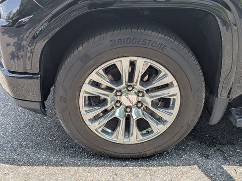 Used 2022 GMC Sierra 1500 Denali RWD image 10