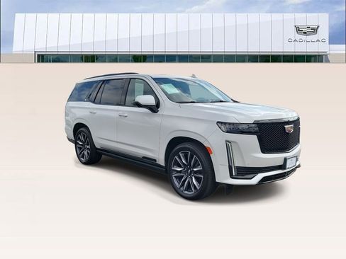 Certified 2021 Cadillac Escalade Sport Platinum image 2