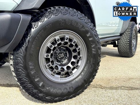 Used 2023 Ford Bronco Badlands w/ Sasquatch Package image 2