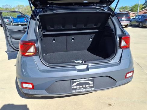 New 2026 Hyundai Venue SEL image 18