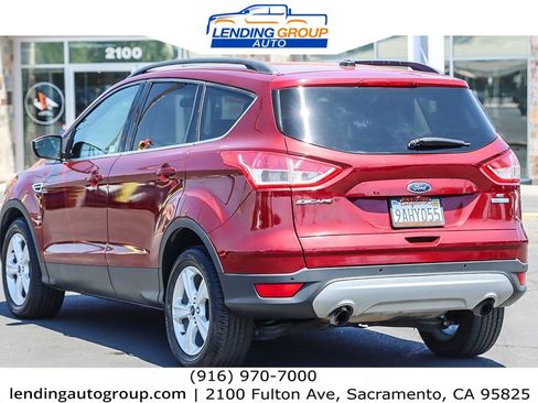 Used 2014 Ford Escape SE w/ Equipment Group 201A FWD image 2