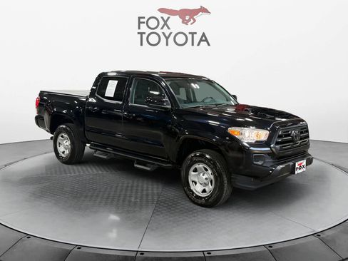 Used 2019 Toyota Tacoma SR image 8