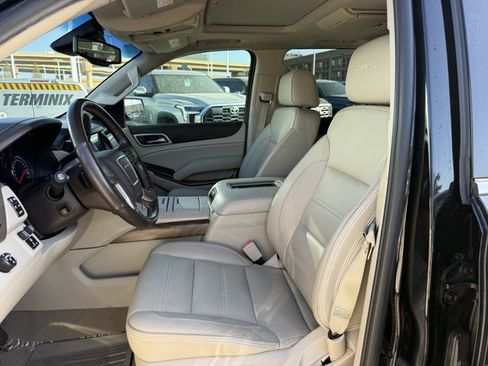 Used 2019 GMC Yukon XL Denali w/ Denali Ultimate Package RWD image 27