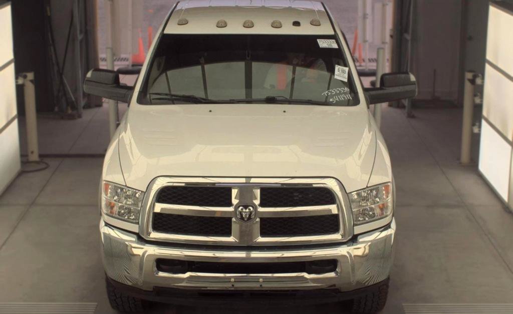 Used 2018 RAM 2500 Tradesman w/ Chrome Appearance Group AWD/4WD image 2