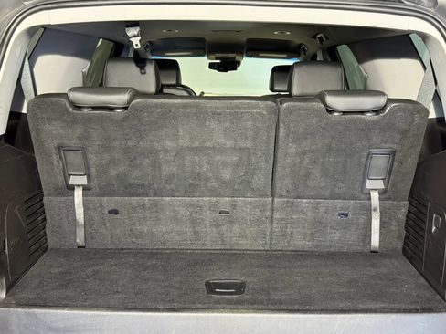 Used 2019 Chevrolet Tahoe LT AWD/4WD image 32