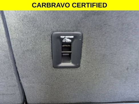 Certified 2025 Chevrolet Equinox RS w/ Safety and Technology Package AWD/4WD image 33
