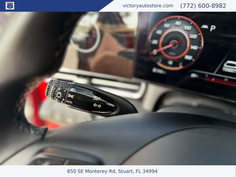 Used 2023 Hyundai Elantra Limited FWD image 31