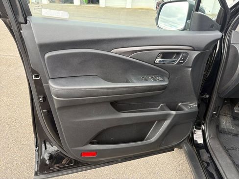 Used 2021 Honda Pilot EX-L image 10