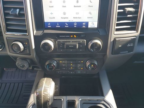 Used 2020 Ford F150 Raptor w/ Equipment Group 802A Luxury image 38