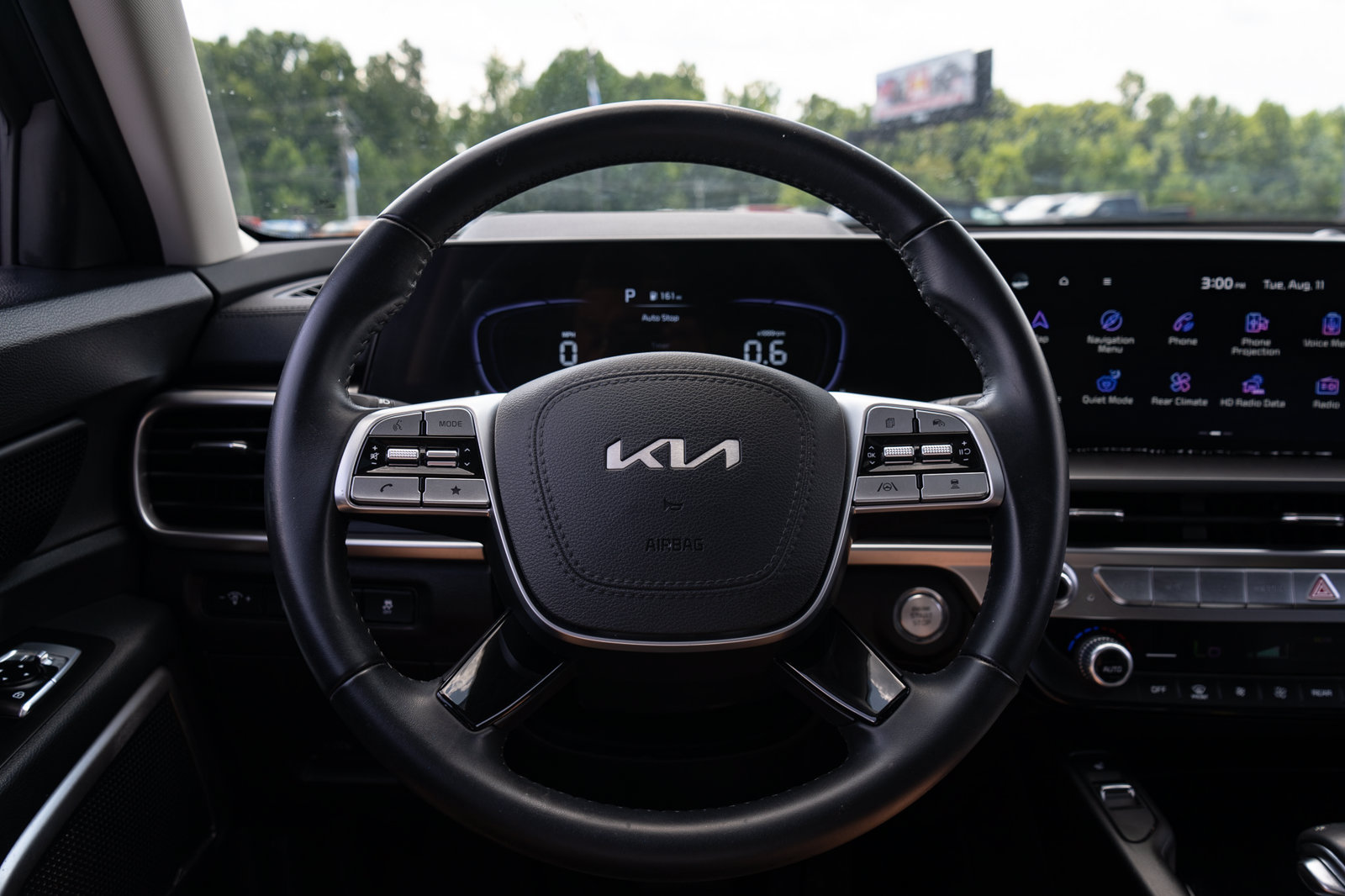 Used 2025 Kia Telluride S FWD image 30