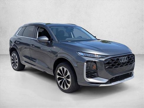 Used 2026 Audi Q3 quattro 2.0T AWD/4WD image 3