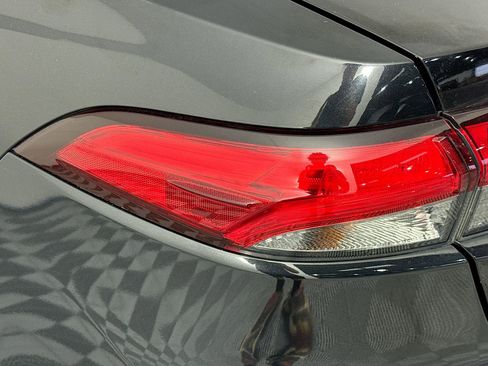 Used 2022 Toyota Corolla XLE image 35