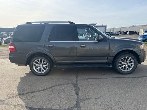 Used 2017 Ford Expedition Limited AWD/4WD image 8