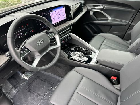 Used 2025 Audi Q5 Premium w/ Convenience Package AWD/4WD image 11