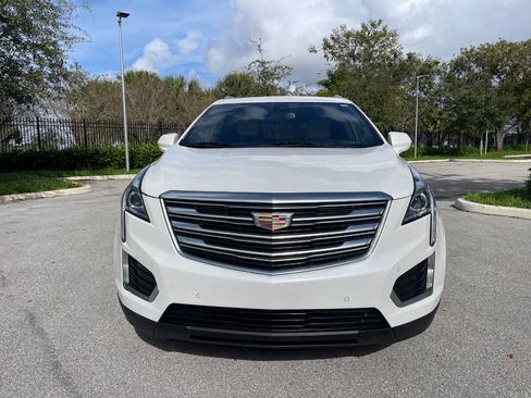 Used 2018 Cadillac XT5 Luxury w/ Driver Awareness Package AWD/4WD image 7