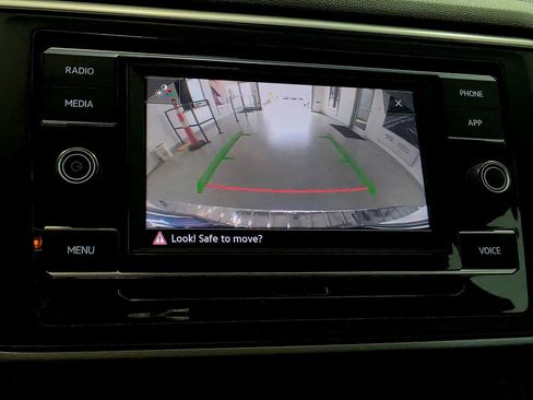 Used 2023 Volkswagen Atlas SE AWD/4WD image 40