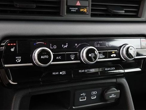 New 2025 Honda Pilot EX-L image 16