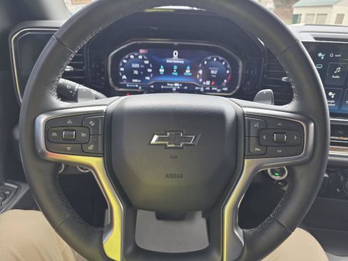 Used 2024 Chevrolet Silverado 1500 LT Trail Boss w/ Convenience Package II AWD/4WD image 14