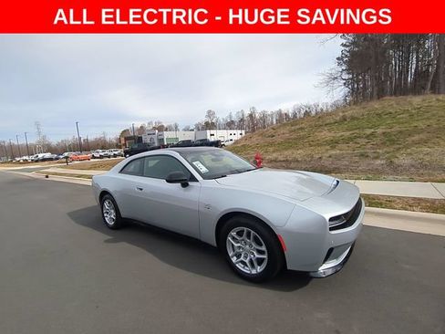 New 2025 Dodge Charger Daytona R/T w/ Quick Order Package 25M R/T AWD/4WD image 15