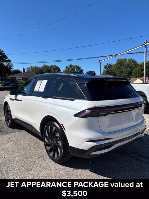 New 2026 Lincoln Nautilus Reserve w/ Jet Appearance Package AWD/4WD image 3