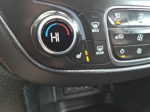 Used 2024 Chevrolet Equinox RS w/ RS Leather Package image 30