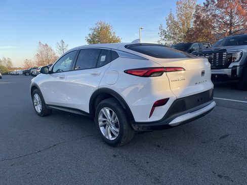 New 2026 Buick Envista Preferred w/ Advanced Safety Package image 5