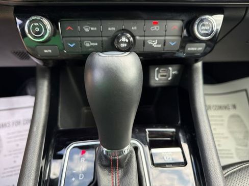 Used 2025 Jeep Compass Trailhawk w/ Trailhawk Elite Group image 22