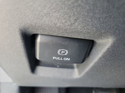 Used 2025 Ford Expedition Max Active AWD/4WD image 28