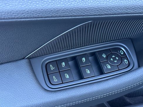 New 2026 Porsche Panamera 4 image 8