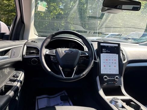Certified 2024 Ford Edge SEL AWD/4WD image 13